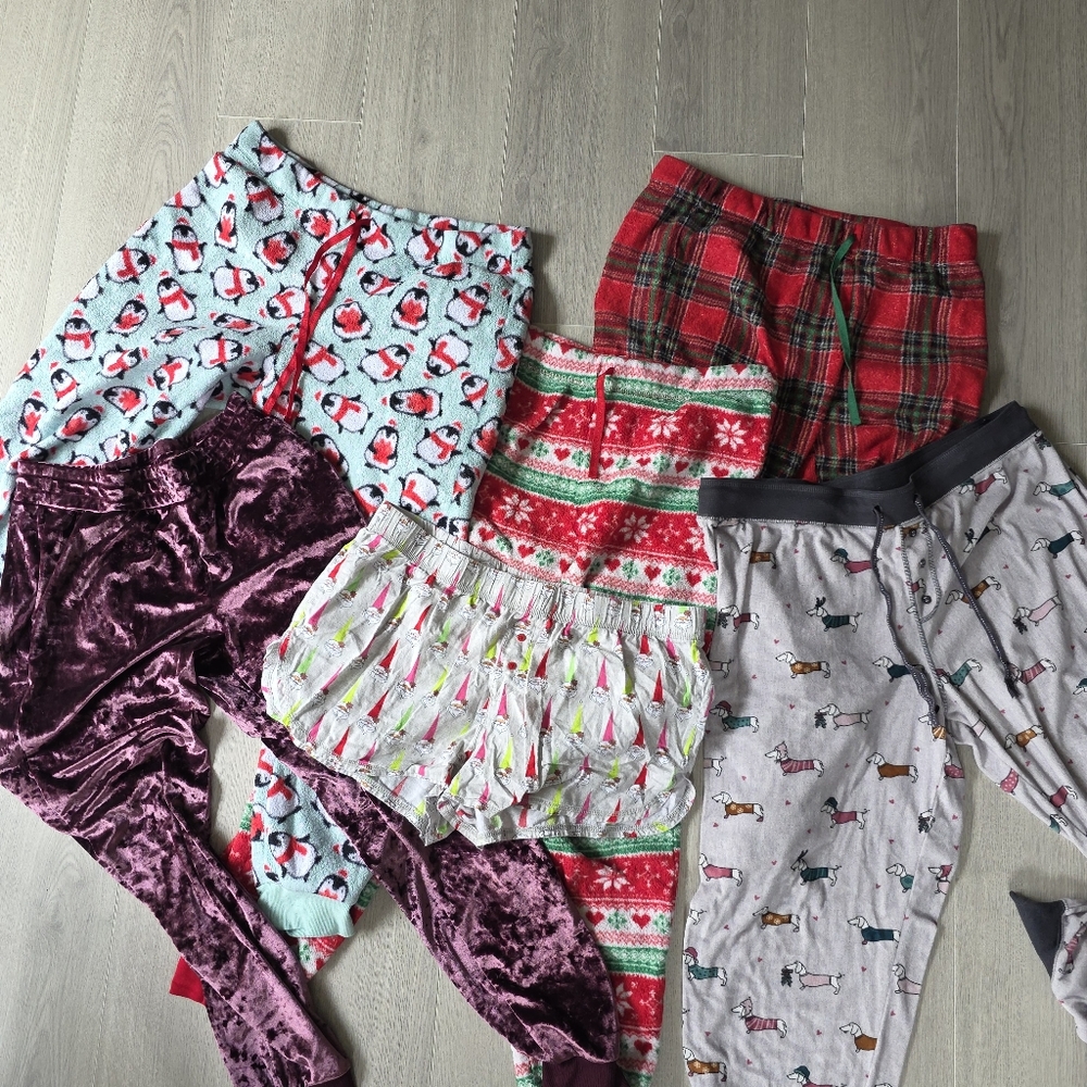 Comfy Holiday Pajama Set - Picture 6 of 8